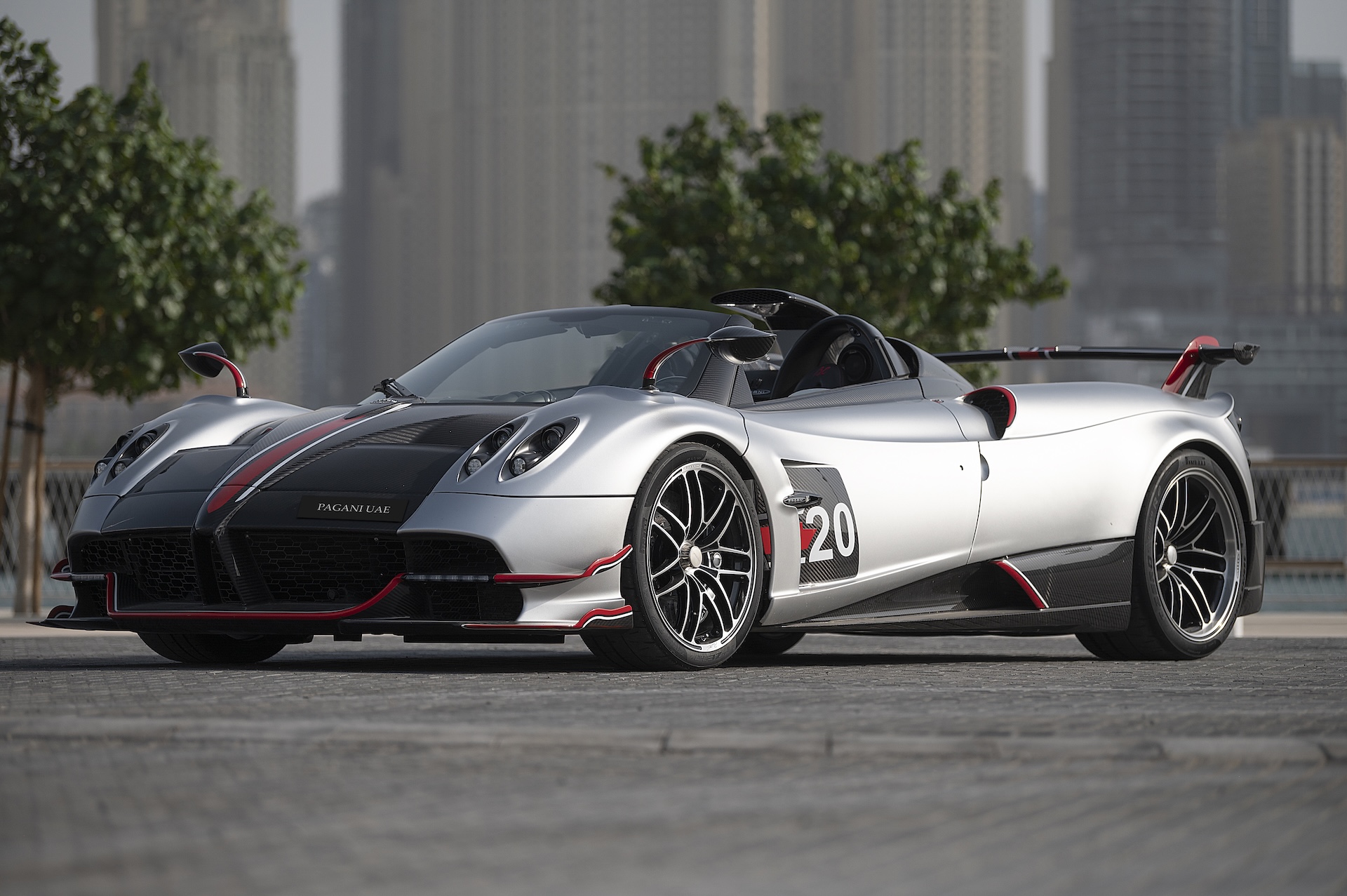 Huayra Roadster BC Image 1